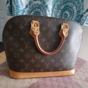 Louis Vuitton Alma PM BA0928